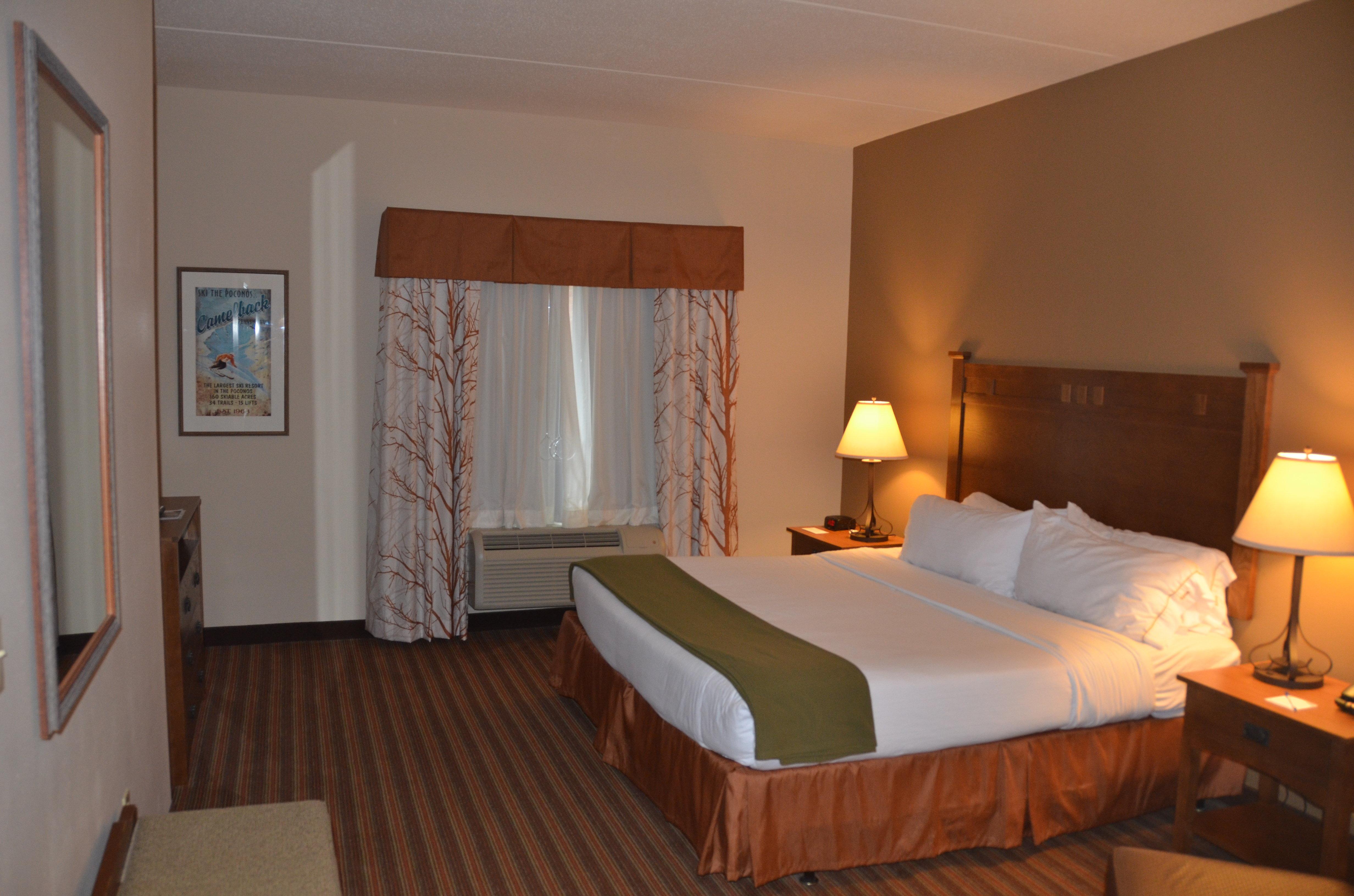 Holiday Inn Express & Suites Donegal By Ihg Екстериор снимка