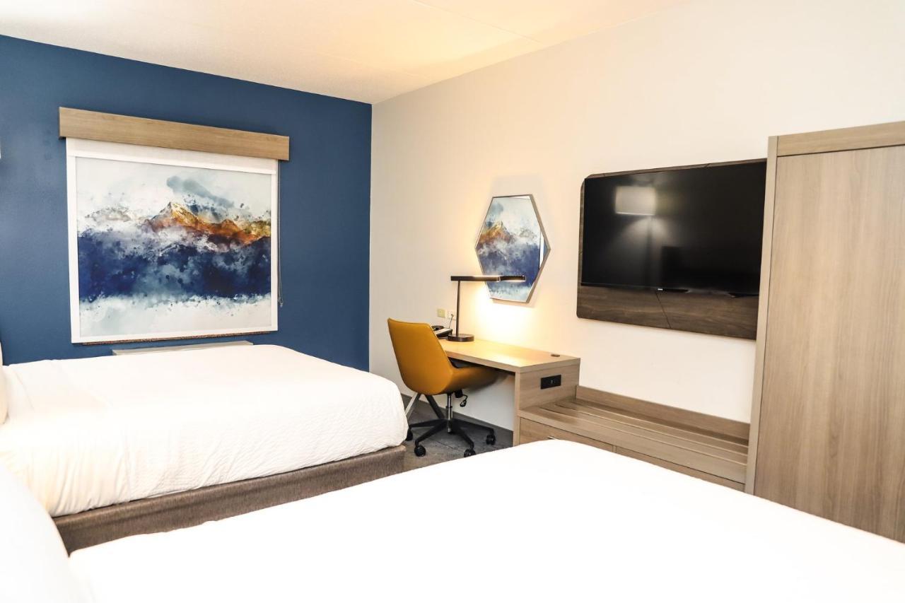 Holiday Inn Express & Suites Donegal By Ihg Екстериор снимка
