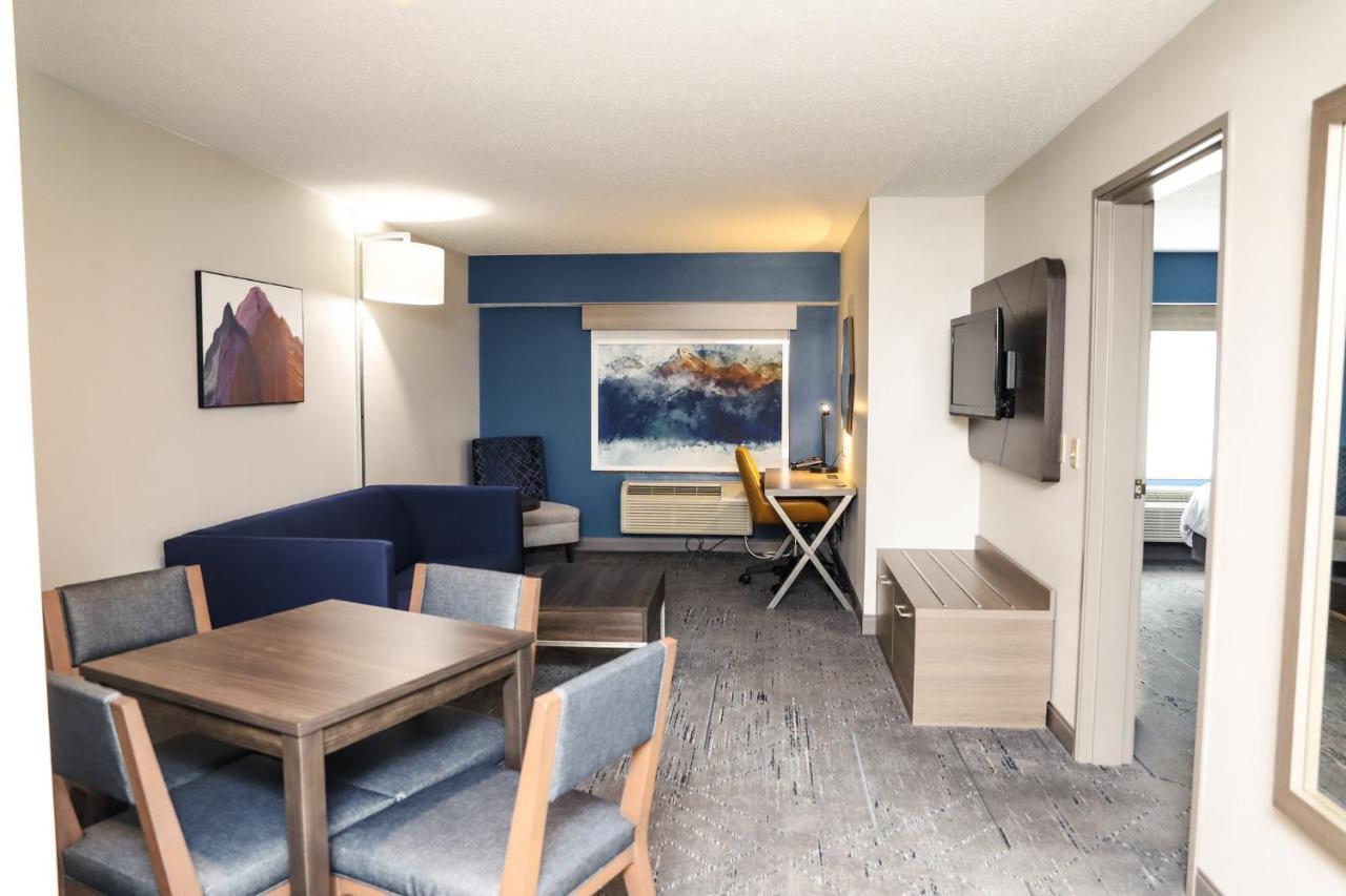 Holiday Inn Express & Suites Donegal By Ihg Екстериор снимка