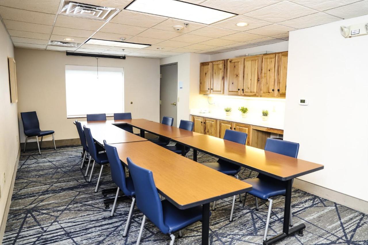 Holiday Inn Express & Suites Donegal By Ihg Екстериор снимка